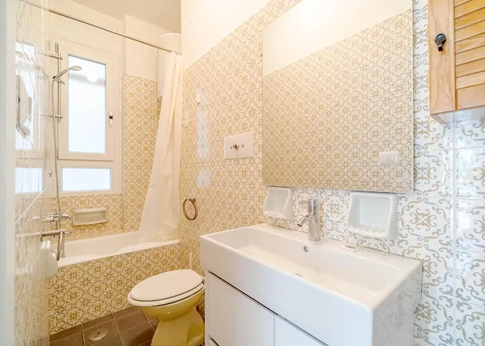 Guesthost - Casa Conchiglia * Camogli